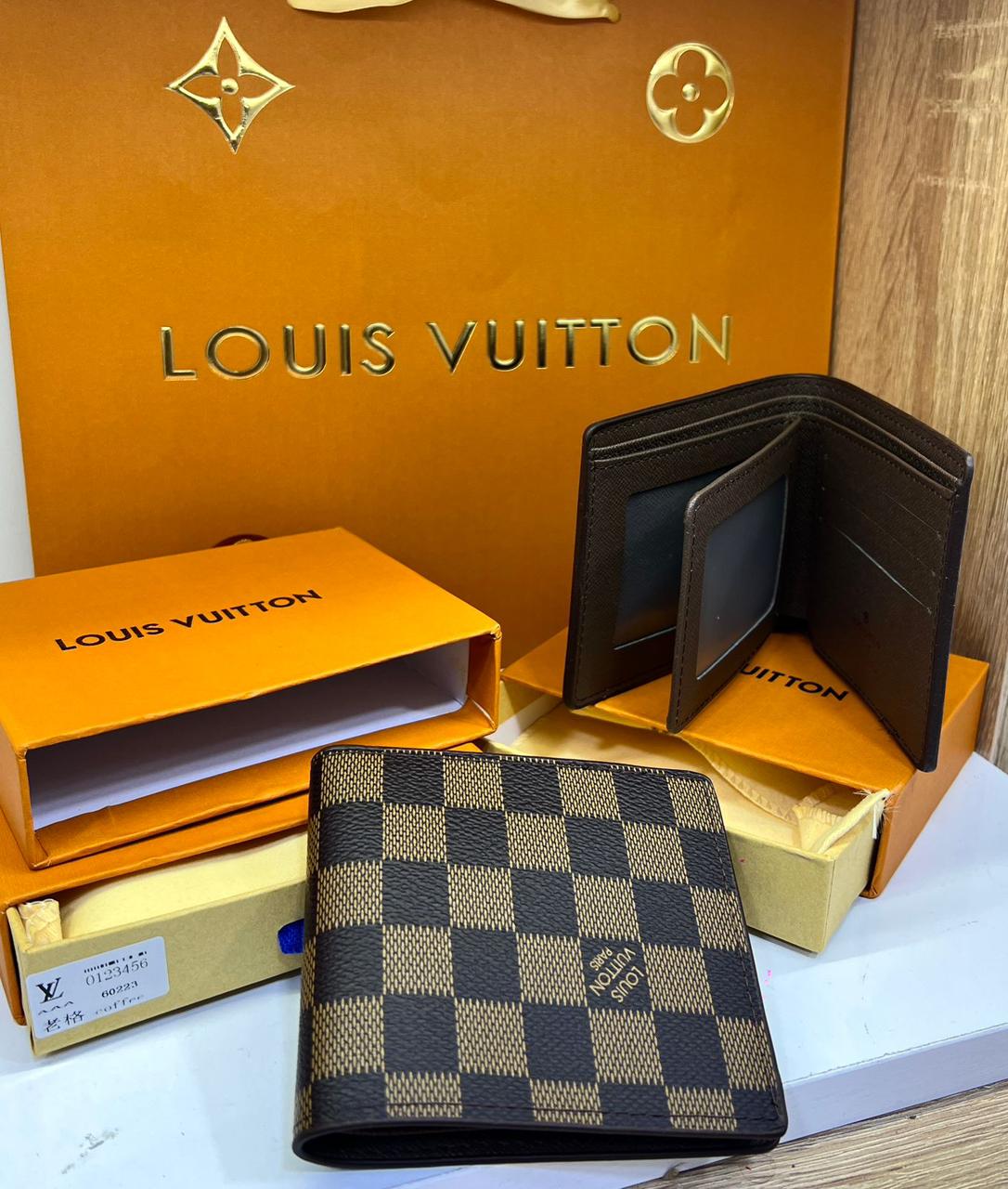 LOUIS VUITTON