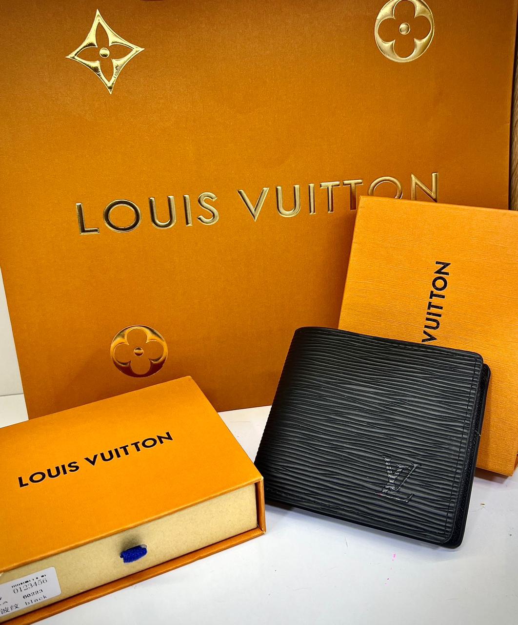 LOUIS VUITTON